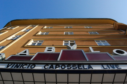 Vinicio Capossela at the Babylon Theatre in Berlin: the Tagesspiegel review