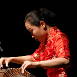 Liu Fang plays guzheng (Photo: Martin Tursic)