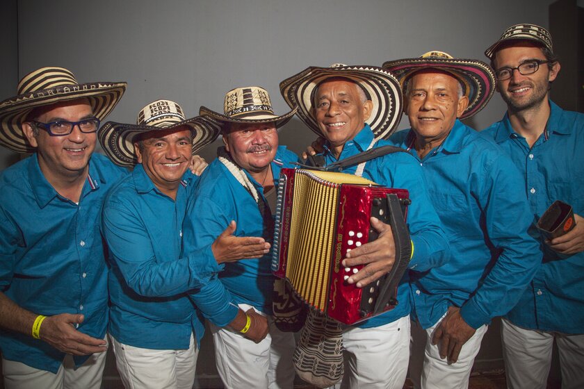 Carmelo Torres y su Cumbia Sabanera - (Colombia)