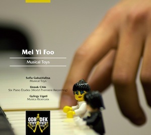 Musical Toys - Mei Yi Foo