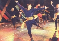 El-Funoun Dance Troupe